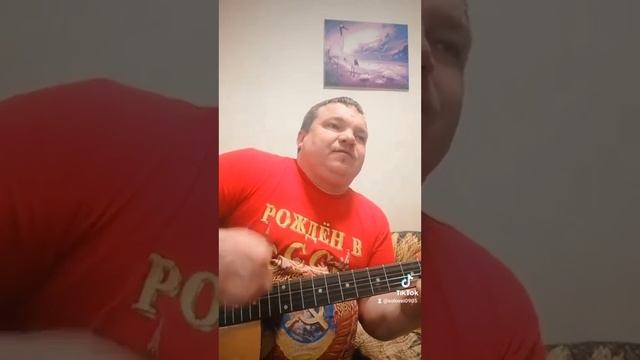 Песня ОРДЕН. Мне старушка одна на вокзале поохав сказала.