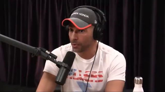 Joe Rogan - The Truth About Lance Armstrong смотреть онлайн