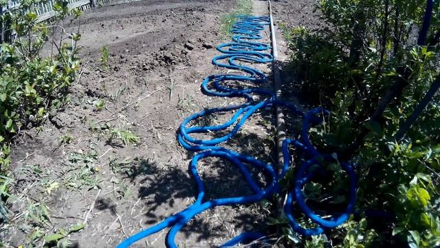 Саморастягивающийся шланг для полива, первый полив. смотреть онлайн