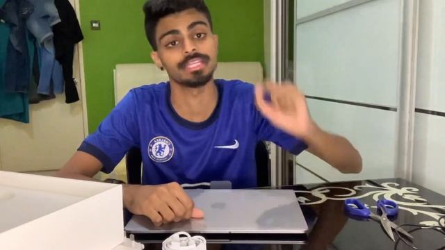 First Macbook Air M1 Unboxing And First Impression In Malaysia!