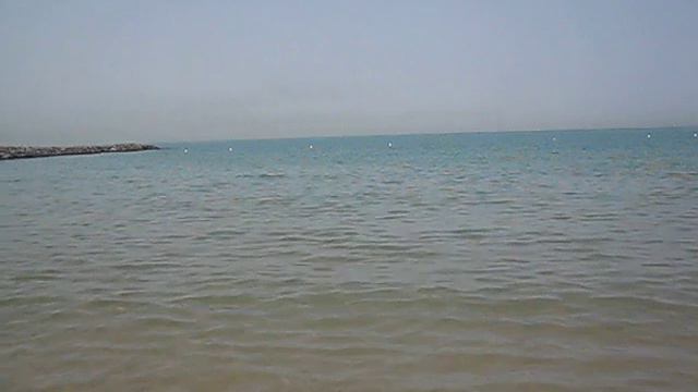 Пляж у отеля смотреть онлайн