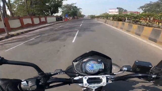 Mahindra Mojo BS6 Top Speed - How Fast Can I Ride it ? смотреть онлайн