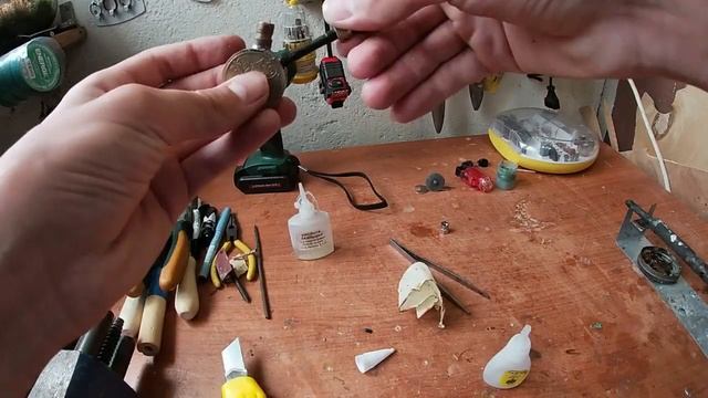 ✋ Как сделать бензиновую зажигалку из монет ???| How to make a gasoline lighter from coins. смотреть онлайн