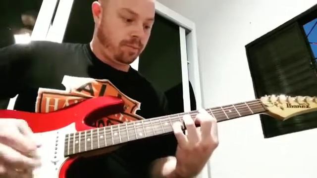 Guitarra Ibanez Strato - modelo de entrada