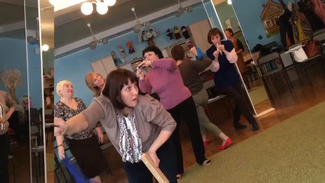Разноцветная музыка. Творческое экспериментирование. смотреть онлайн