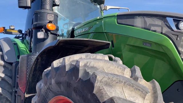 Fendt 1046 Vario Row Crop Tractor - 12.4L 6-cyl - 460 Hp Diesel Engine - Mfg. Since 2015 In Germany