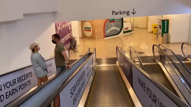 alcohol shop in Dubai marina mall смотреть онлайн