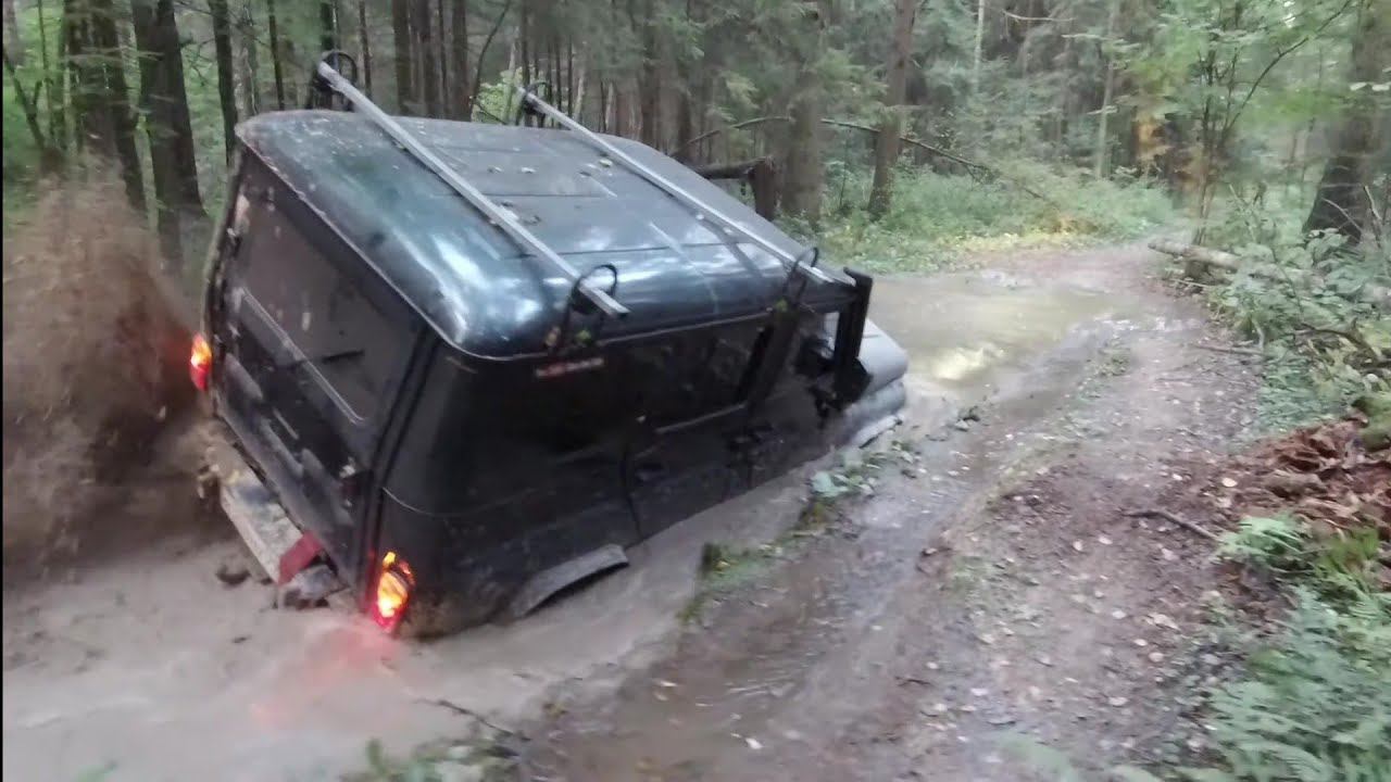 Subaru Forester, Иж Ода и Нива бросают вызов УАЗ, Discovery и Джипу в тяжёлом грязевом бездорожье смотреть онлайн