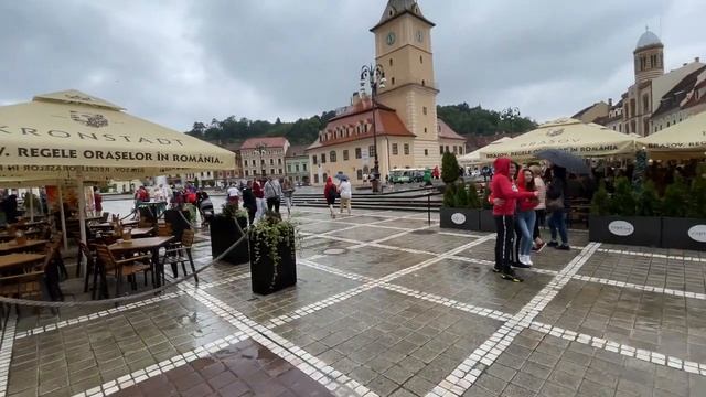 Brasov City streets and main shopping square. WOW!!! - Brasov Romania - ECTV смотреть онлайн
