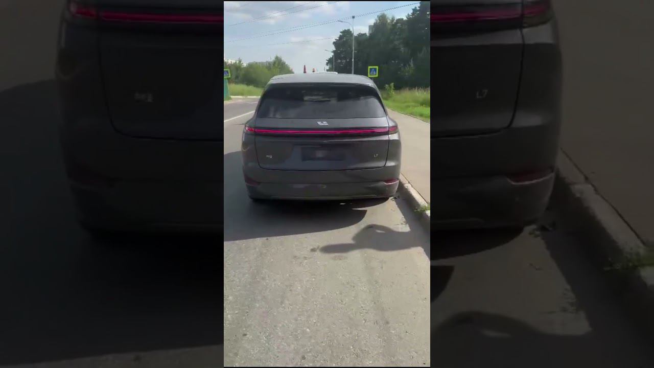 Lixiang L7 Ultra серый на черном смотреть онлайн