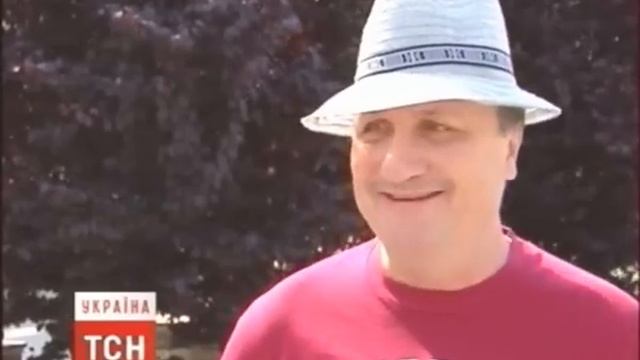 В Украине поставили памятник Гусу Хиддинку смотреть онлайн