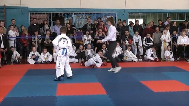 Taekwondo ITF Amaizing Kick / Таэквондо ИТФ: удивительный удар смотреть онлайн