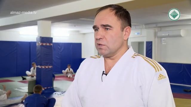 Люди алмазного края. Заслуженный тренер республики Саха (Якутия) по дзюдо Николай Диденко смотреть онлайн