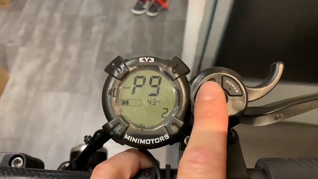 Dualtron Spider Paramètres LCD смотреть онлайн