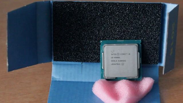 Обзор и распаковка процессора Intel Core i9-9900K смотреть онлайн
