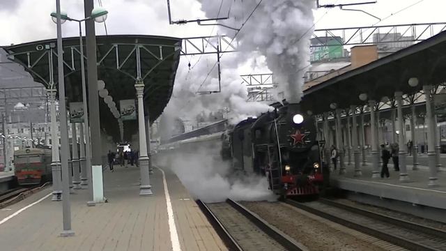 Паровозы Л-2344 и Л-3653 с ретро-поездом Москва-Бородино смотреть онлайн