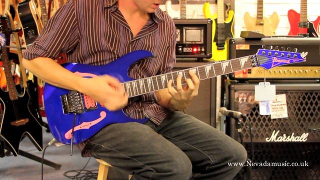Paul Gilbert Ibanez PGM100RE Guitar Demo - Sam Bell смотреть онлайн