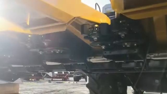 ГК «Агроинвестхолдинг»: демонстрация работы новой, современной, 8 рядковой жатки Fantini на комбайн смотреть онлайн