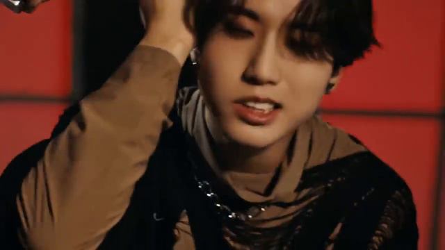 stray kids venom смотреть онлайн