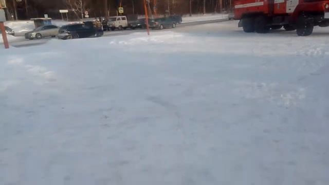 Авария на перекрёстке . Барнаул. Южный смотреть онлайн
