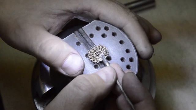 Кольцо с сапфиром, золото, бриллианты смотреть онлайн