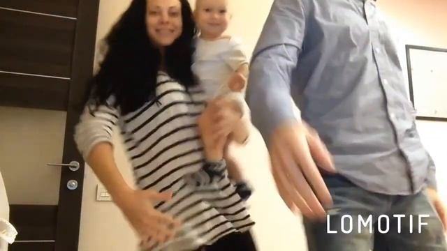 Как надо встречать ПАПУ с работы смотреть онлайн