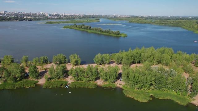 Тяжёлая техника производит работы на берегу реки Самара в третьем затоне смотреть онлайн