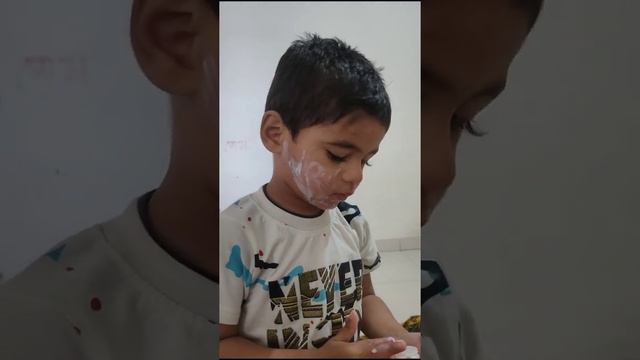 Applying cream to face #Spoiling Cream #Boro Plus Cream #Shorts #Viral Videos #Chirayusworld смотреть онлайн