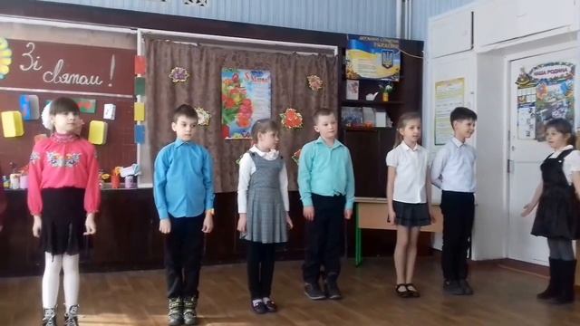 Праздник 8 марта в школе. Holiday on March 8 at school смотреть онлайн