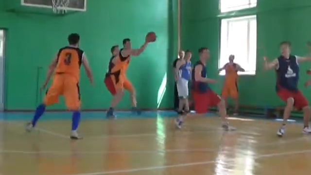 КЧО-2015. 1 круг. 2 игра. Юрист - НГУ 47:82 смотреть онлайн