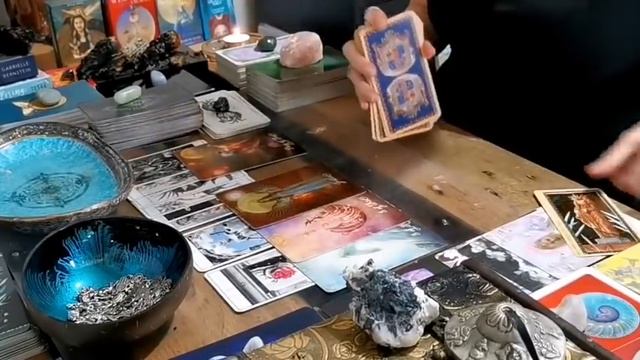 LIBRA - "BONUS: BUTTERFLY EFFECT!! TRUST THE NIGGLE!!!" WOLF MOON READING 2021 смотреть онлайн