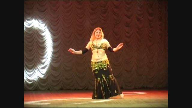 Bellydancer Intisar (Yulia) - Solo Tabla