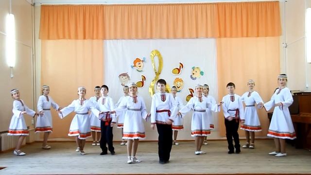 Марийский танец «Йолташ-влак» смотреть онлайн