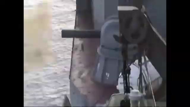 Российские моряки жёстко и чеканно долбят сомалийских пиратов смотреть онлайн