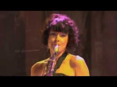 Bryan Ferry - Let's Stick Togeth смотреть онлайн