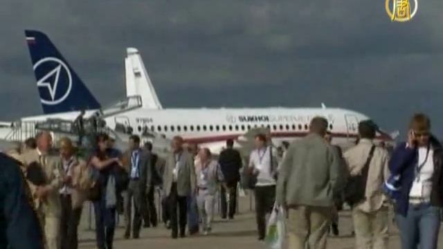 Самолет «SuperJet 100» компании «Сухой» завоевывает рынок смотреть онлайн