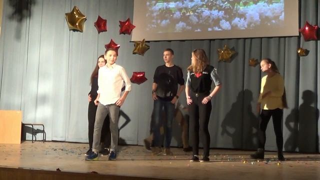 Новогоднее выступление 9 класса смотреть онлайн