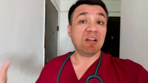 Ребенок закатывается в истерике, синеет, теряет сознание. Как оказать первую помощь?