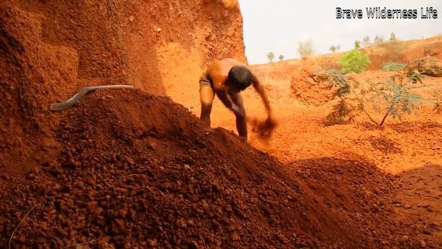 ПОСТРОИЛ ДОМ В ГОРЕ С БАССЕЙНОМ смотреть онлайн