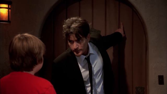 Charlie Helps Jake Sneak Out | Two and a Half Men смотреть онлайн