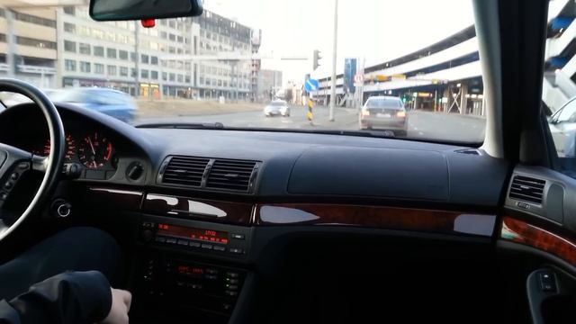 BMW E39 520D Driving!