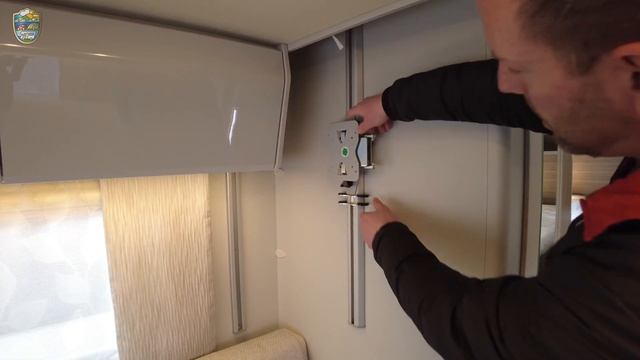 Wohnwagen Hubbett Bürstner Averso Plus 520 TL 2021 Auflastung Rundsitzgruppe. Stehhöhe Stauraum смотреть онлайн