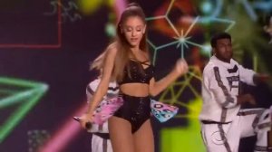 Ariana Grande Victoria's Secret Fashion Show