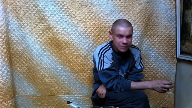 КУРИНЫЙ МУЖ ГОТОВИТ КУРИНЫЙ СУП смотреть онлайн