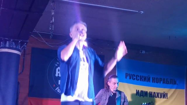 Гурт "МЕРІ". Docker-pub. 18.11.2022. Не знаю назву цієї пісні. смотреть онлайн