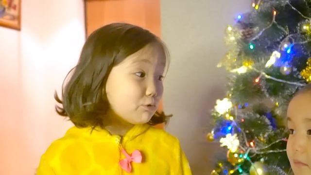 ❤️НОВОГОДНЕЕ ЧУДО❤️АМИНКА❤️АДЕКА❤️ПОЙМАЛИ СНЕГУРОЧКУ❤️ смотреть онлайн