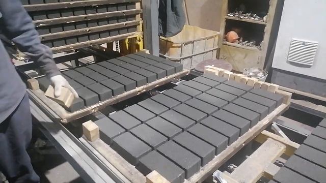 Производство вибропрессованной тротуарной плитки - Брусчатки