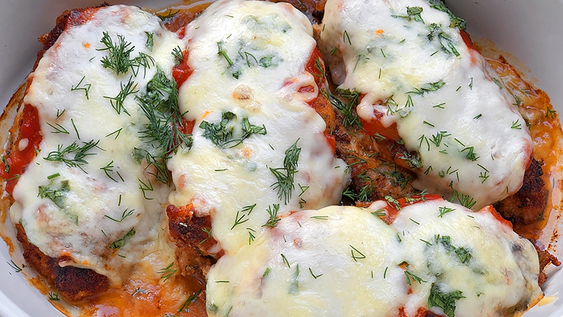 Рецепт, покоривший моё сердце! ХРУСТЯЩЕЕ КУРИНОЕ ФИЛЕ ПАРМЕЗАН. CRISPY CHICKEN PARMESAN смотреть онлайн