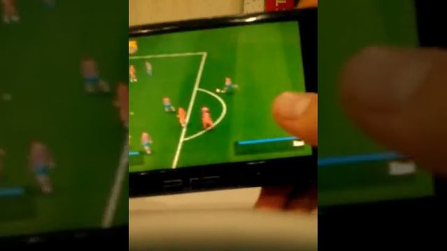 PSP:обзор FIFA10 смотреть онлайн
