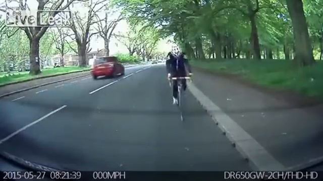 Джон Керри сломал Ногу, катаясь на велосипеде во Франции смотреть онлайн